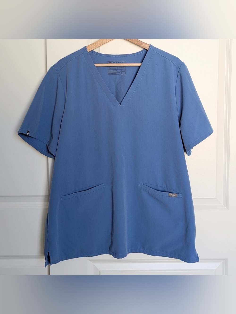 FIGS Women Scrub Top XXL Ceil Blue Casma Three Pocket Short Sleeve Stretch